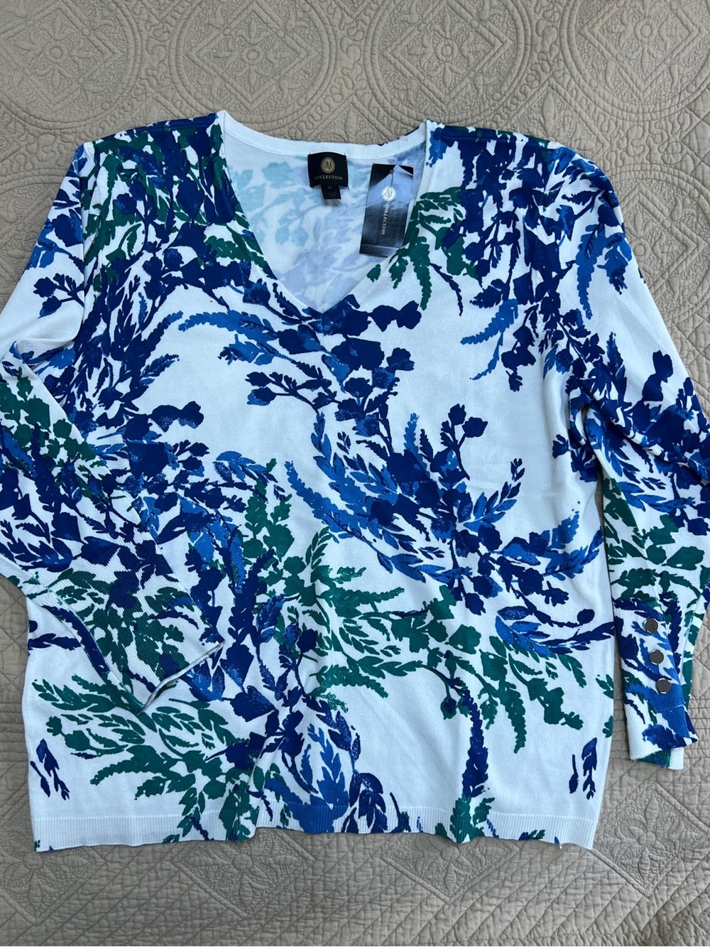 JM Collection White V-Neck Sweater Top with Blue & Green Floral Print